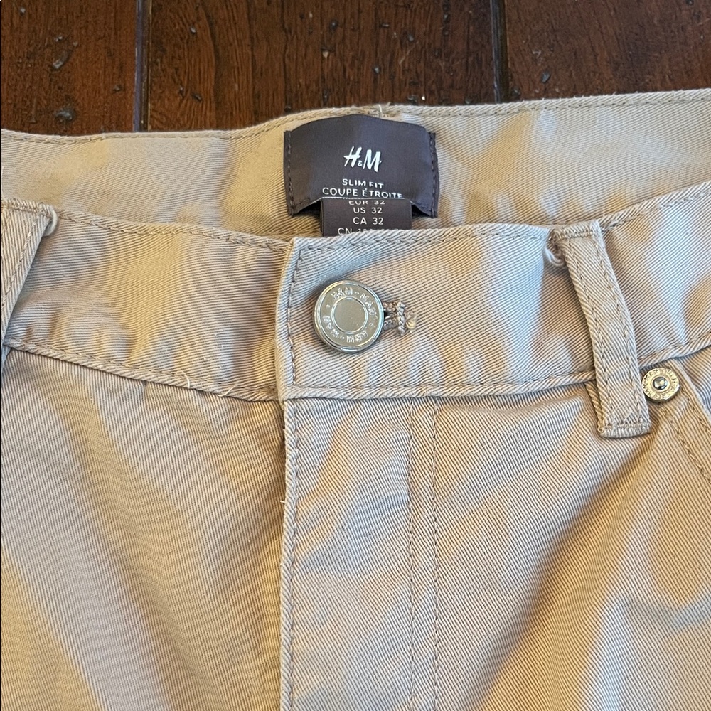 H&M Men's Slim Fit Khaki Chinos